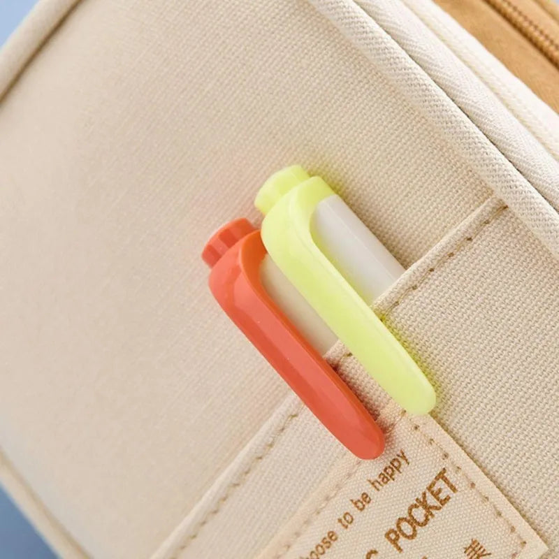 Estojo Clássico Arte Plena: Organização Descomplicada Estojo de Lona Compacto e Funcional Estojo Organizador para Material de Escritório e Arte Estojo Durável com Compartimentos Internos Inteligentes Estojo Clássico para Quem Valoriza Organização e Estilo, Estojo clássico de lona Estojo organizador para lápis e canetas Estojo compacto para material de arte Estojo resistente para uso diário Estojo funcional para estudantes e profissionais