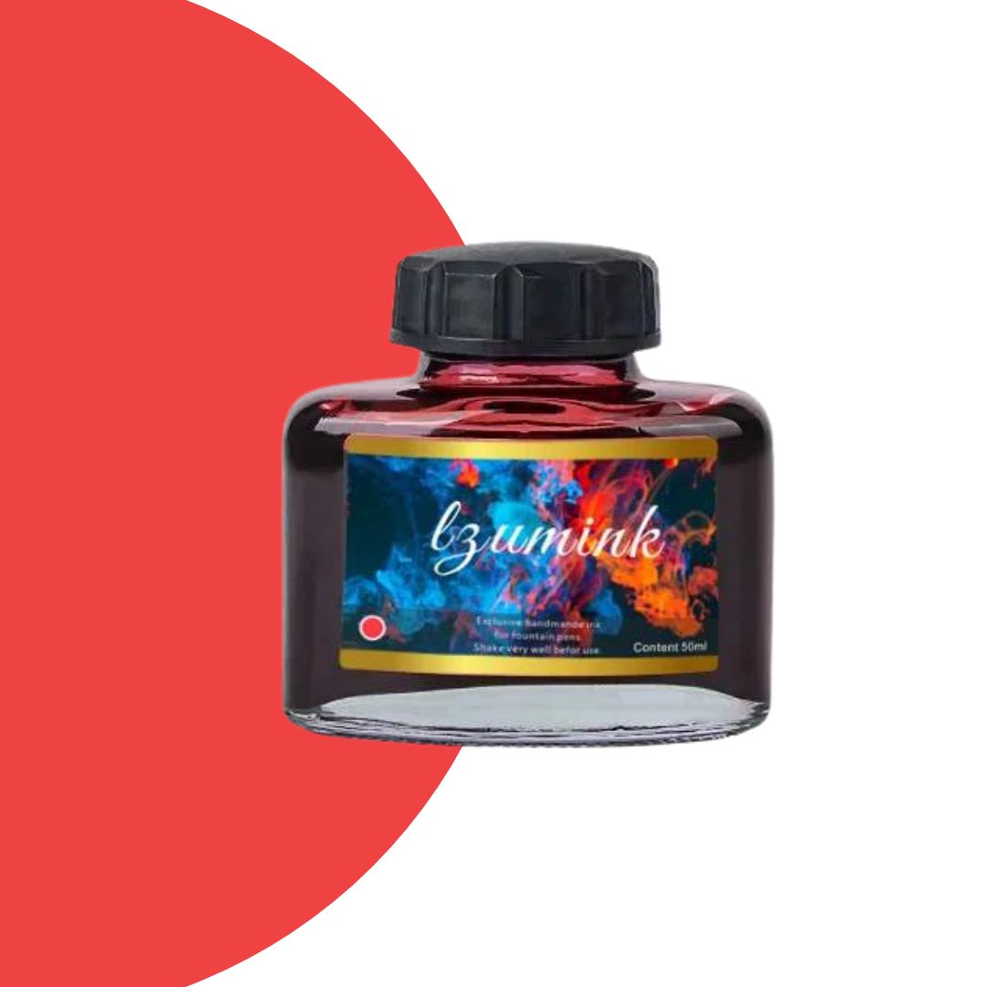 Frasco de Tinta Tinteiro Premium 50ml, perfeito para recarga de canetas-tinteiro. Demonstração da Tinta Tinteiro em uso, destacando a fluidez e a cor rica. Detalhe da textura e da qualidade da Tinta Tinteiro Premium. Processo de recarga de uma caneta-tinteiro com a Tinta Tinteiro Premium, mostrando facilidade e eficiência.