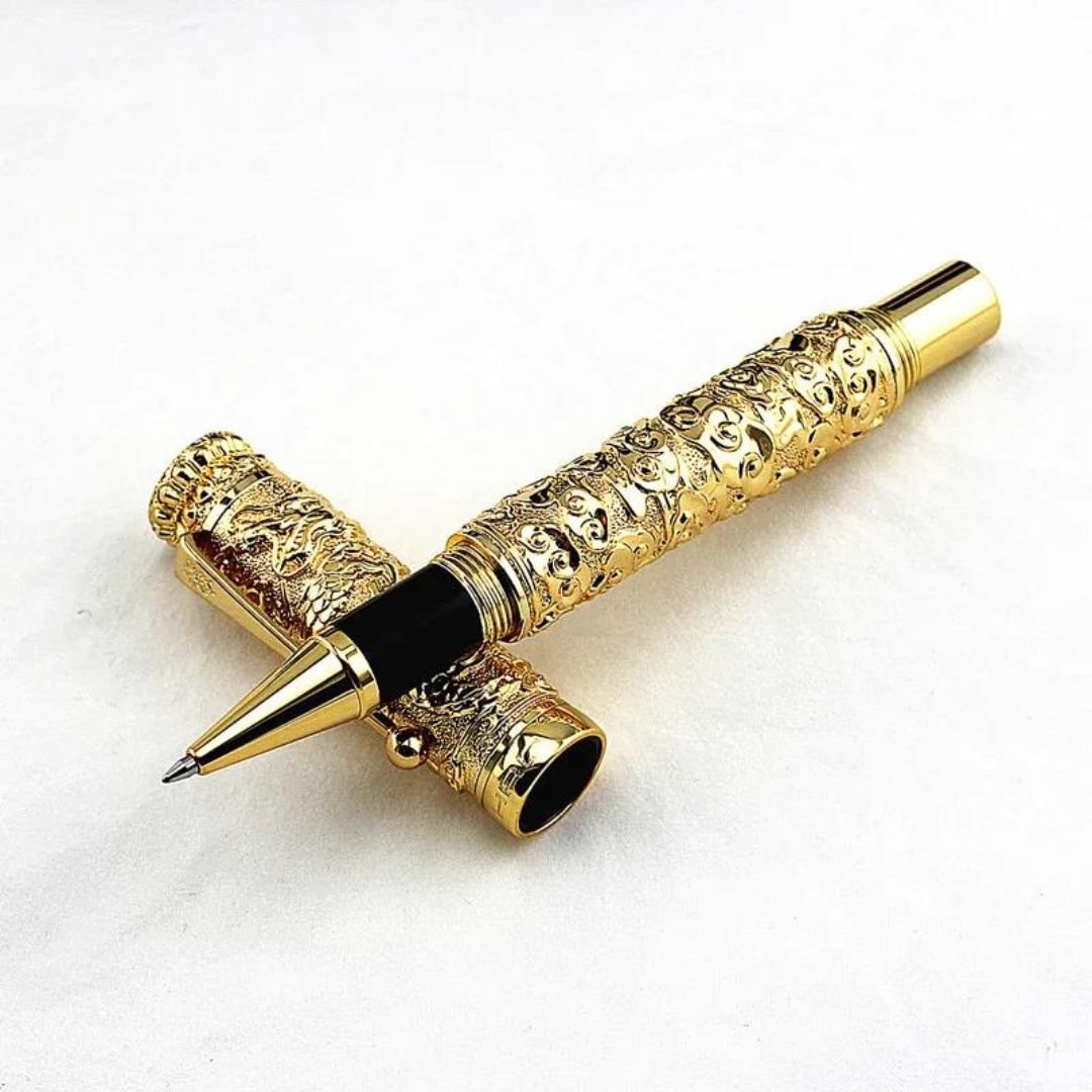 Caneta Rollerball Escultura em Relevo: Elegância e Precisão Caneta Gel de Alta Qualidade com Design Refinado Detalhes Precisos e Escrita Suave com Caneta Rollerball Sofisticação em Cada Traço: Caneta Rollerball de Metal Durabilidade e Estilo em Uma Só Caneta, Caneta rollerball de escultura em relevo Caneta gel de 0,7 mm Caneta de metal durável Caneta de escrita suave Caneta de alta qualidade para escritório