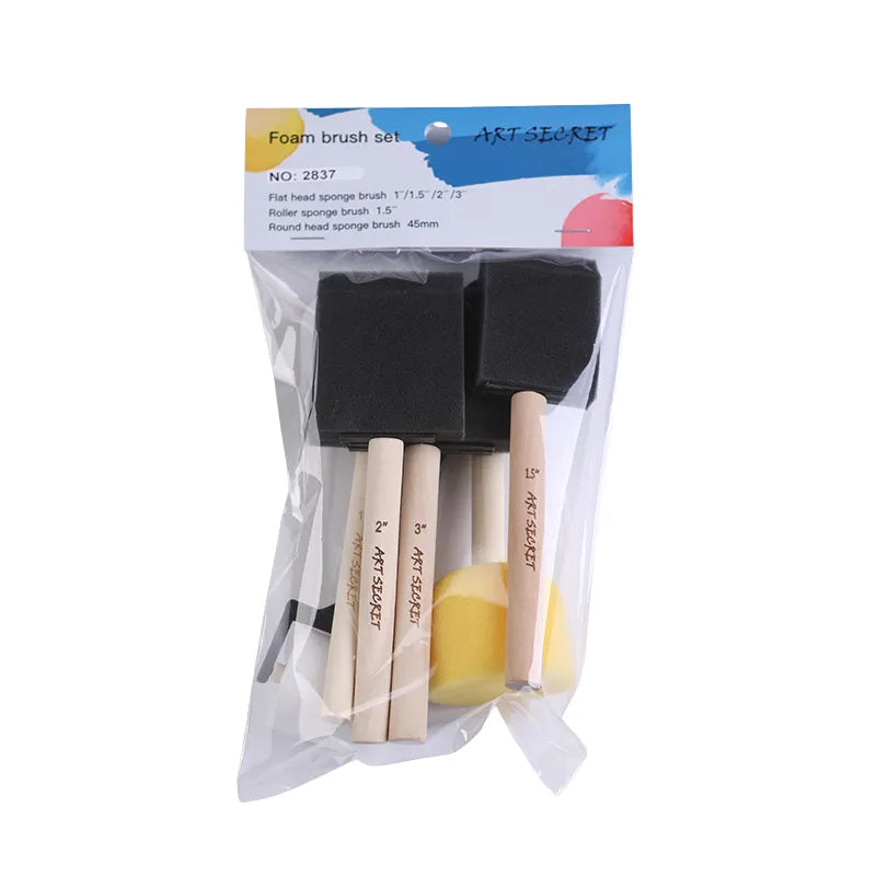 Conjunto de pincéis de esponja com cabos de madeira e formatos variados.
Pincéis de espuma plana, redonda e em rolo para pintura e artesanato.