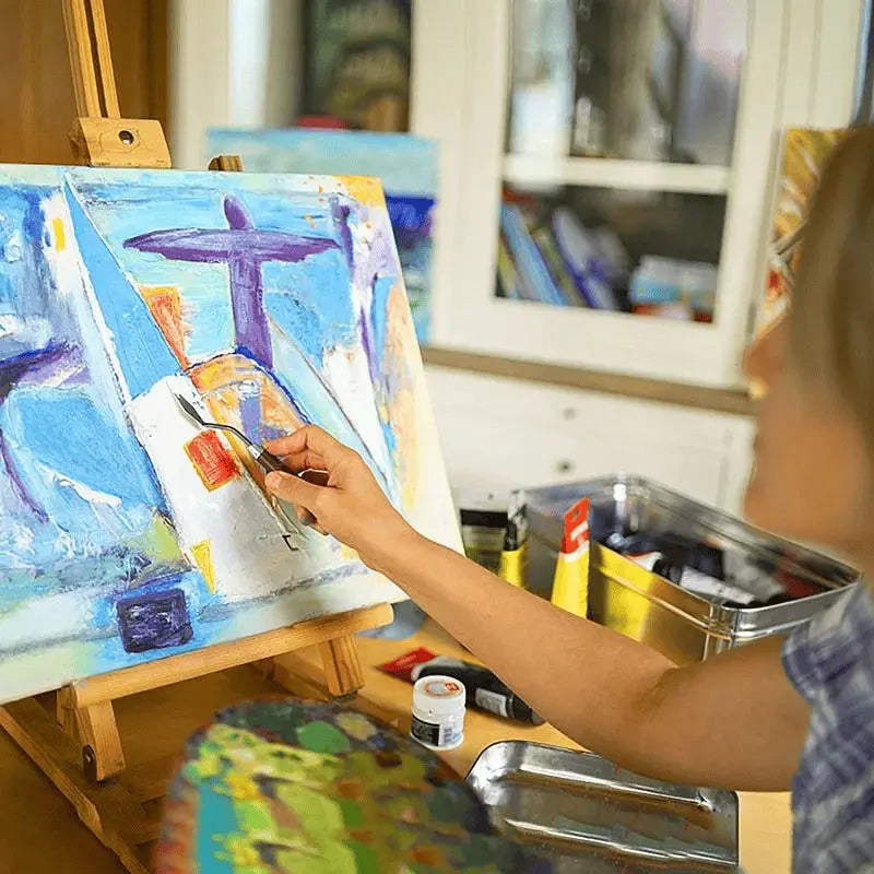 Eleve sua técnica de pintura a um novo patamar com nosso Conjunto de Espátulas em Aço Inoxidável. Este conjunto de 11 espátulas de alta qualidade oferece a versatilidade e a durabilidade necessárias para uma variedade de projetos artísticos.