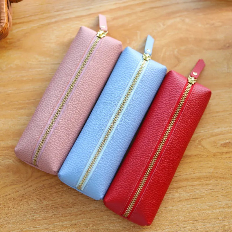 Estojo para Lápis com Zíper em Couro Genuíno Estojo Elegante para Escolas e Escritórios Estojo Compacto e Funcional em Couro Estojo de Couro para Lápis e Canetas Acessório Sofisticado para Organizar Seus Itens, Estojo de couro para lápis Estojo para lápis com zíper Estojo de couro para escritório Estojo compacto de couro Acessórios de papelaria em couro
