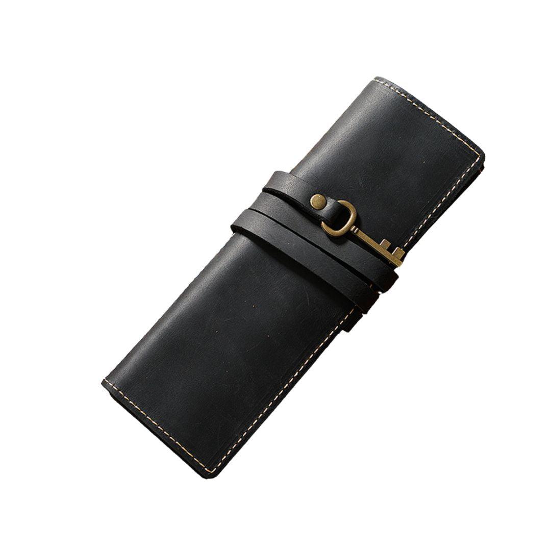 Saco em Couro para Canetas: Elegância e Funcionalidade Bolsa para Canetas de Couro: Proteção e Estilo Armazenamento Seguro e Sofisticado para Suas Canetas Saco em Couro com Design Moderno e Prático Elegância e Praticidade para Seu Dia a Dia, Saco de couro para canetas Bolsa para canetas de couro Armazenamento de canetas elegante Porta-canetas de couro Acessório para canetas de couro