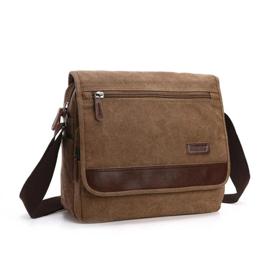 Bolsa Casual Masculina possui especificações que incluem bolso interno com zíper feito com forro de poliéster e material principal Oxford. Disponível nos tamanhos pequeno, médio e grande, a bolsa pode guardar sua carteira, iPad, celular, chaves e muito mais. Use-a confortavelmente como ombro ou bolsa e carregue seus itens essenciais com facilidade.