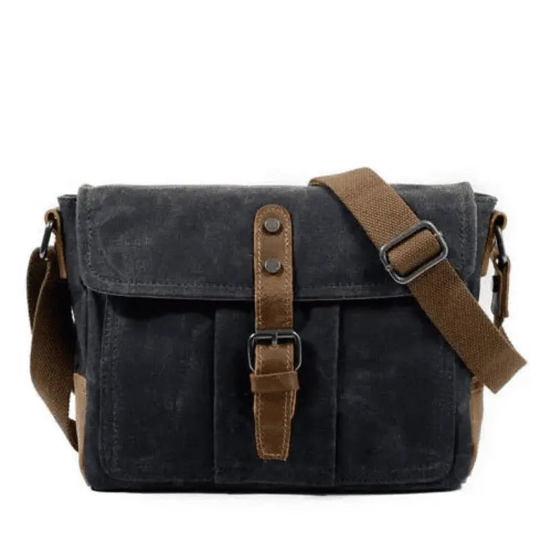 Reviva a nostalgia do passado com nossa Bolsa de Lona Retrô. Inspirada no estilo vintage clássico, esta bolsa combina charme retrô com funcionalidade moderna, tornando-a uma escolha versátil para qualquer ocasião.